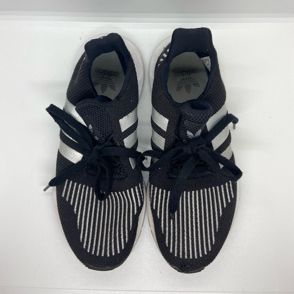 Adidas Shoes - Picture 3 of 8